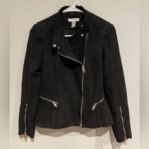 Black H&M crop jacket with silver zippers and snaps. US 6